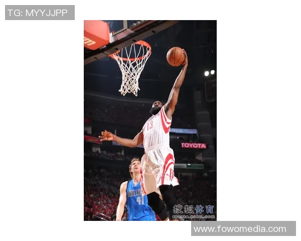 哈登扣篮瞬间的精彩回顾与篮球艺术的完美结合