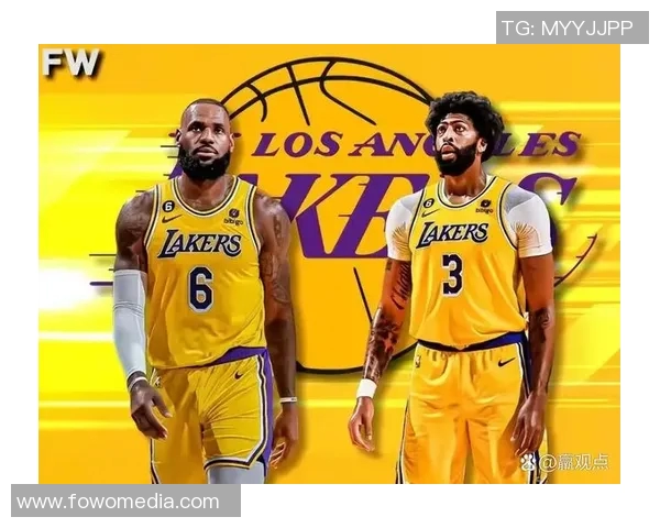 湖人勇士中场插曲精彩回顾与球迷互动盛况分析