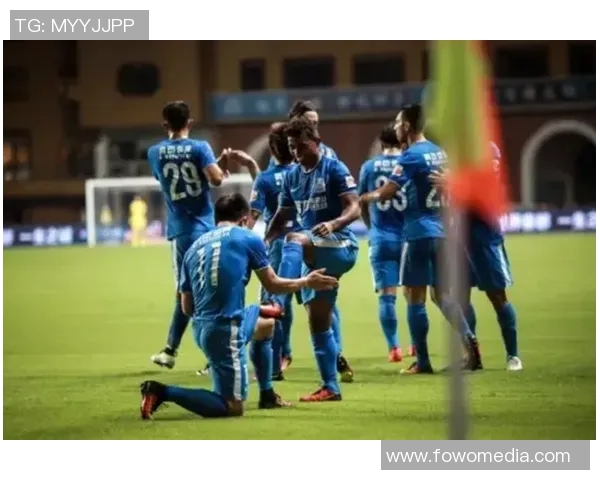 富力与重庆激战正酣精彩直播全程回顾与赛后分析 富力与重庆激战正酣精彩直播全程回顾与赛后分析