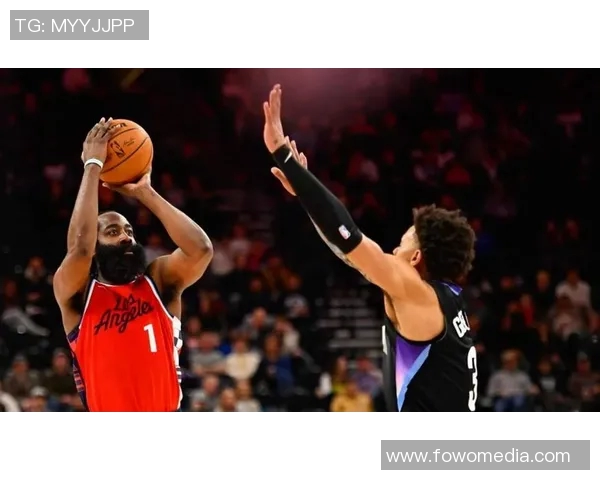 骑士与雄鹿对决得分数据分析揭示比赛关键因素与球员表现 骑士与雄鹿对决得分数据分析揭示比赛关键因素与球员表现