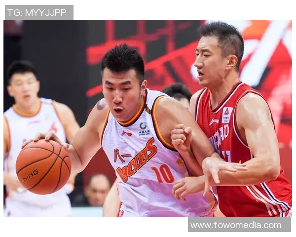 邹雨宸：从篮球新星到职业生涯的辉煌转折与成长之路